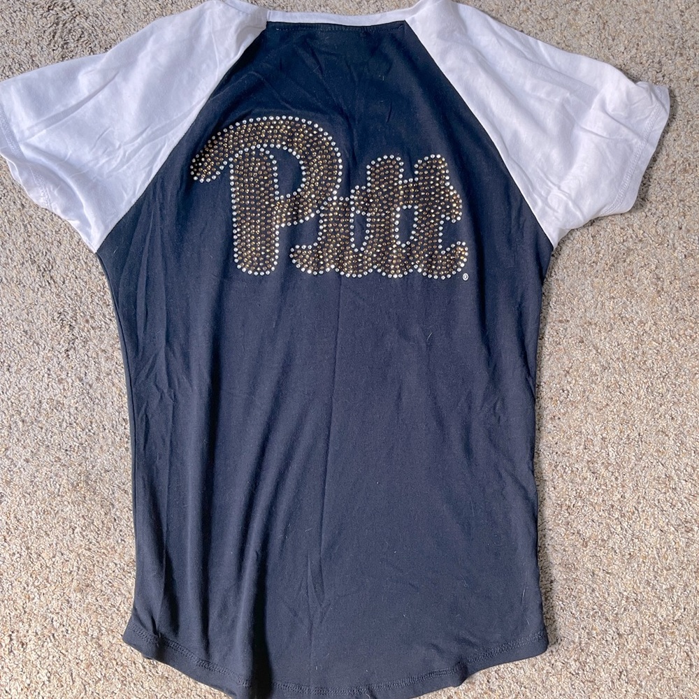 Pitt tshirt